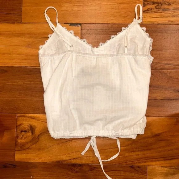 Heartloom Lace-Trimmed White Camisole - Picture 3 of 3